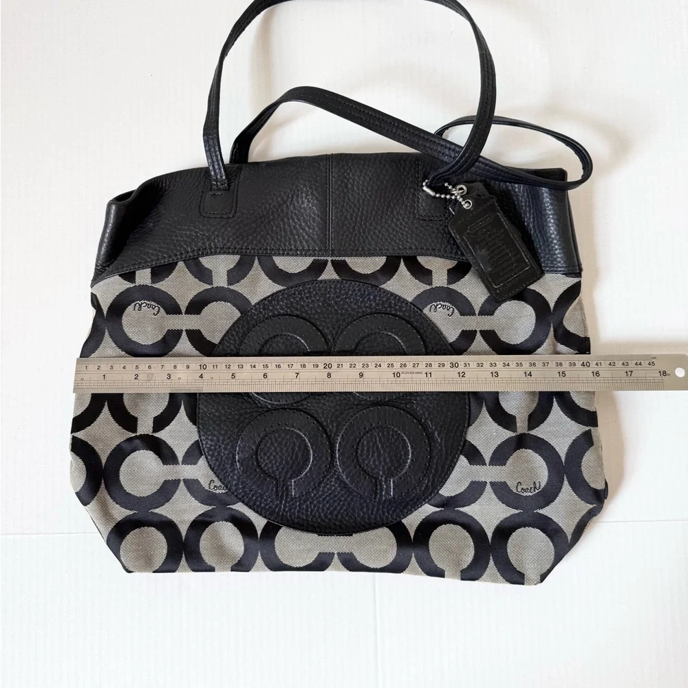 Coach 15013 Op Art Signature Bag